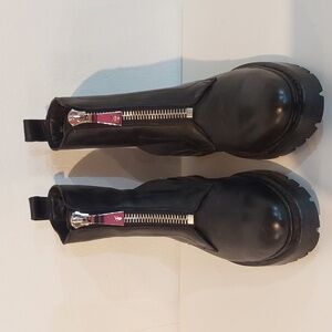 Frye | Womens Julie Boots Black Zippered Front Leather Boots Combat Neutral Sz.7